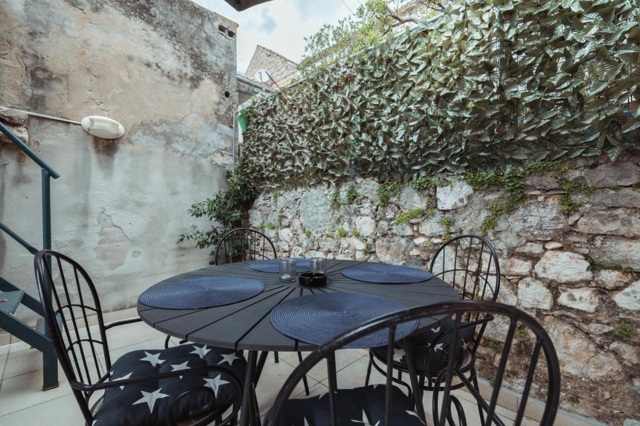 Guesthouse Rebecca ماكارسكا المظهر الخارجي الصورة